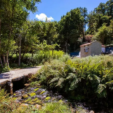 Mill House By The River Feriehus
